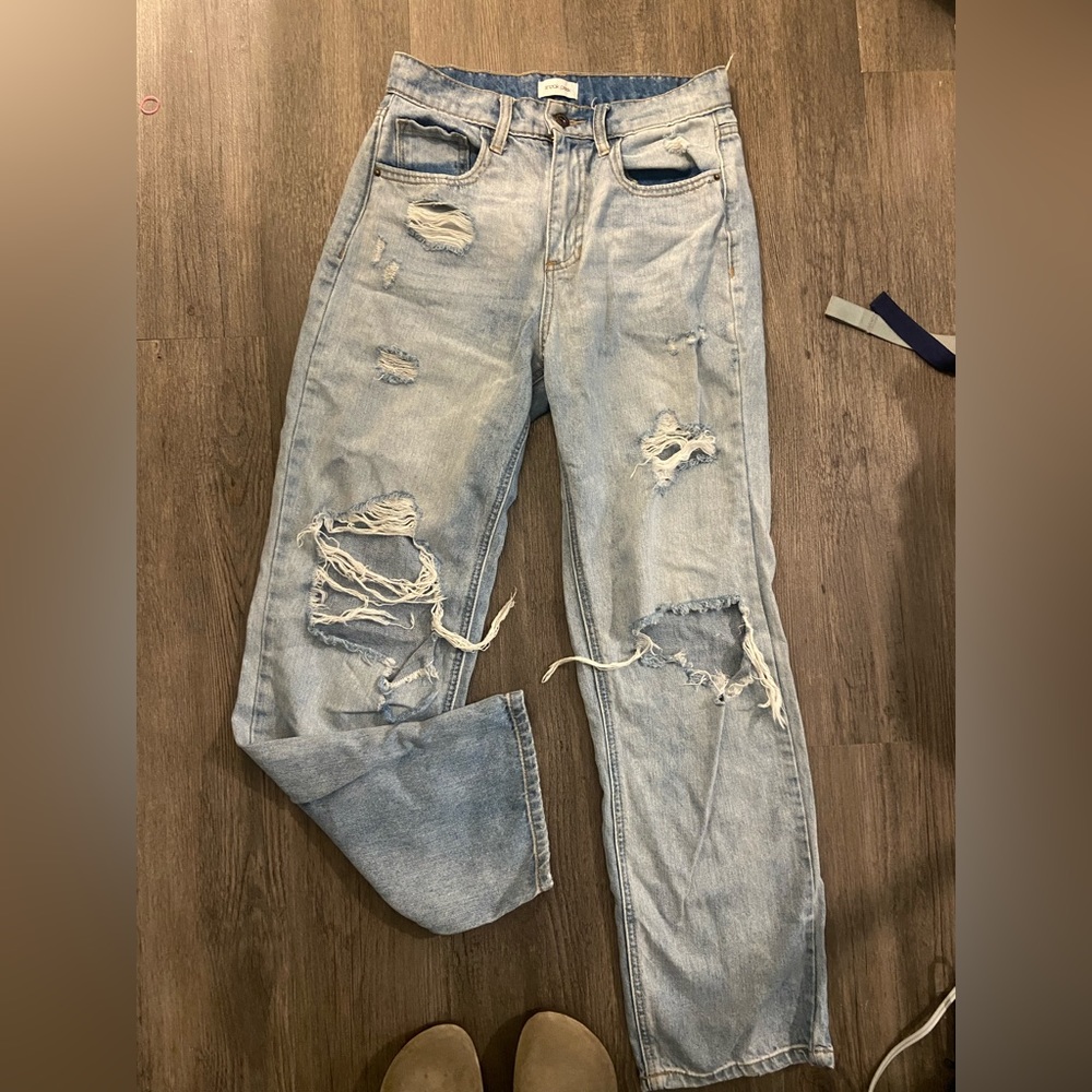 Sneak peek/ivy and Leo boutique mom jeans